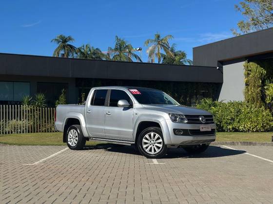 VOLKSWAGEN AMAROK 2.0 HIGHLINE 4X4 CD 16V TURBO INTERCOOLER DIESEL 4P AUTOMÁTICO